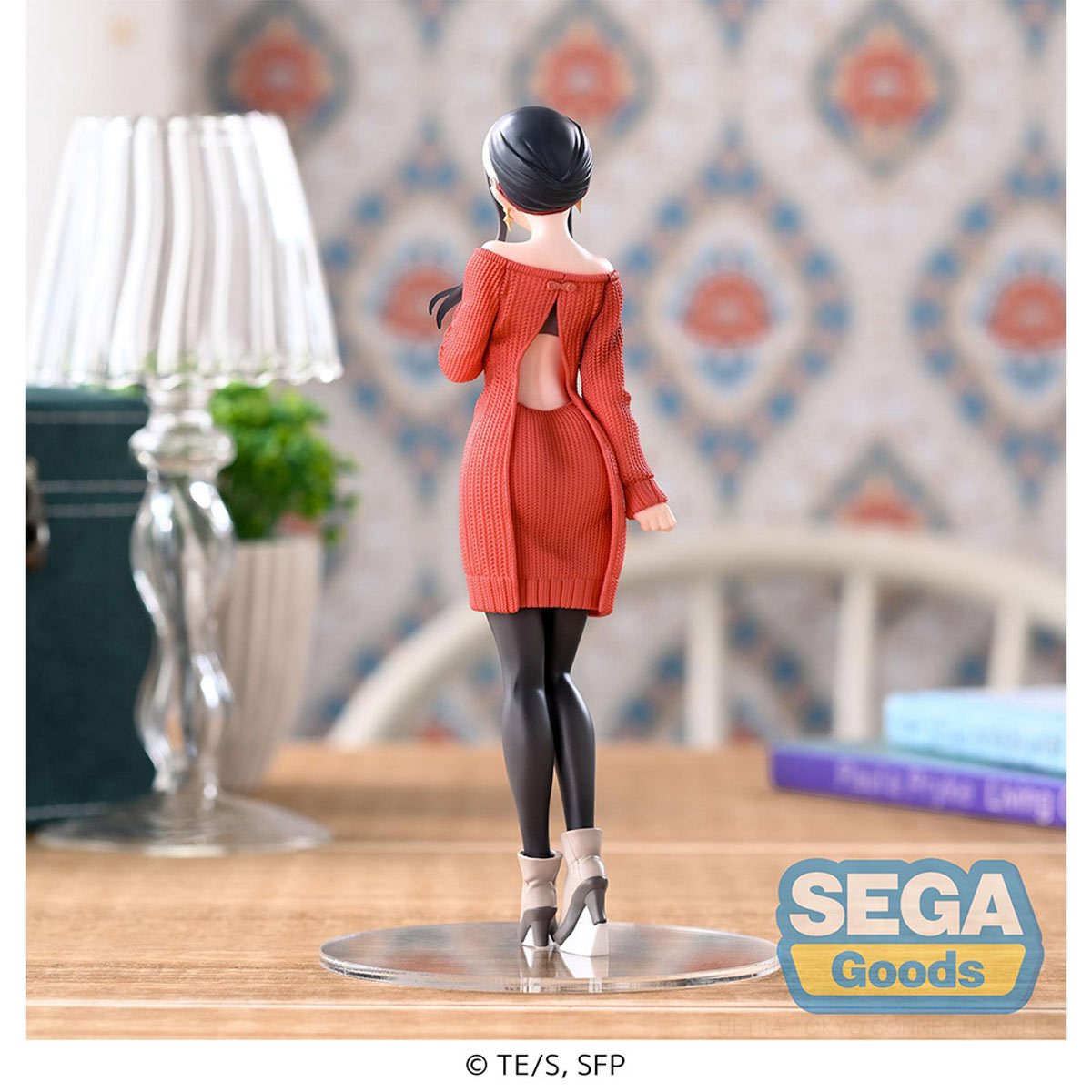 Spy x Family Yor Forger Plain Clothes Premium Figure Statue – Sega PVC Collectible
