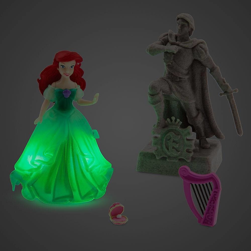 Ariel Light-Up Dress Figure Play Set