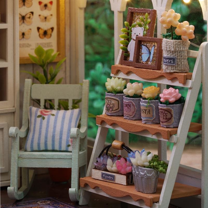 Sunshine Green House DIY Medium Dollhouse