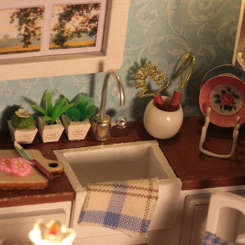 Happy Kitchen DIY Small Dollhouse
