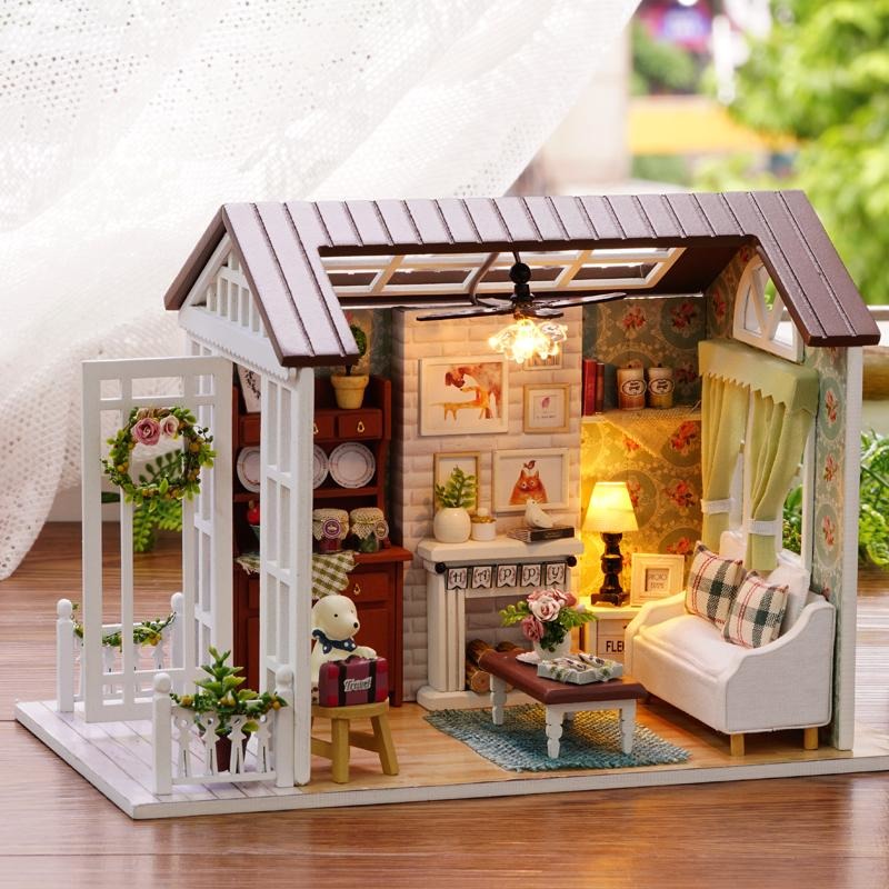 Blue Times DIY Miniature Dollhouse