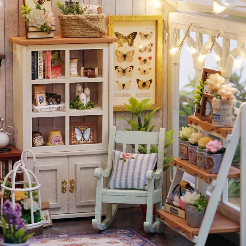Sunshine Green House DIY Medium Dollhouse