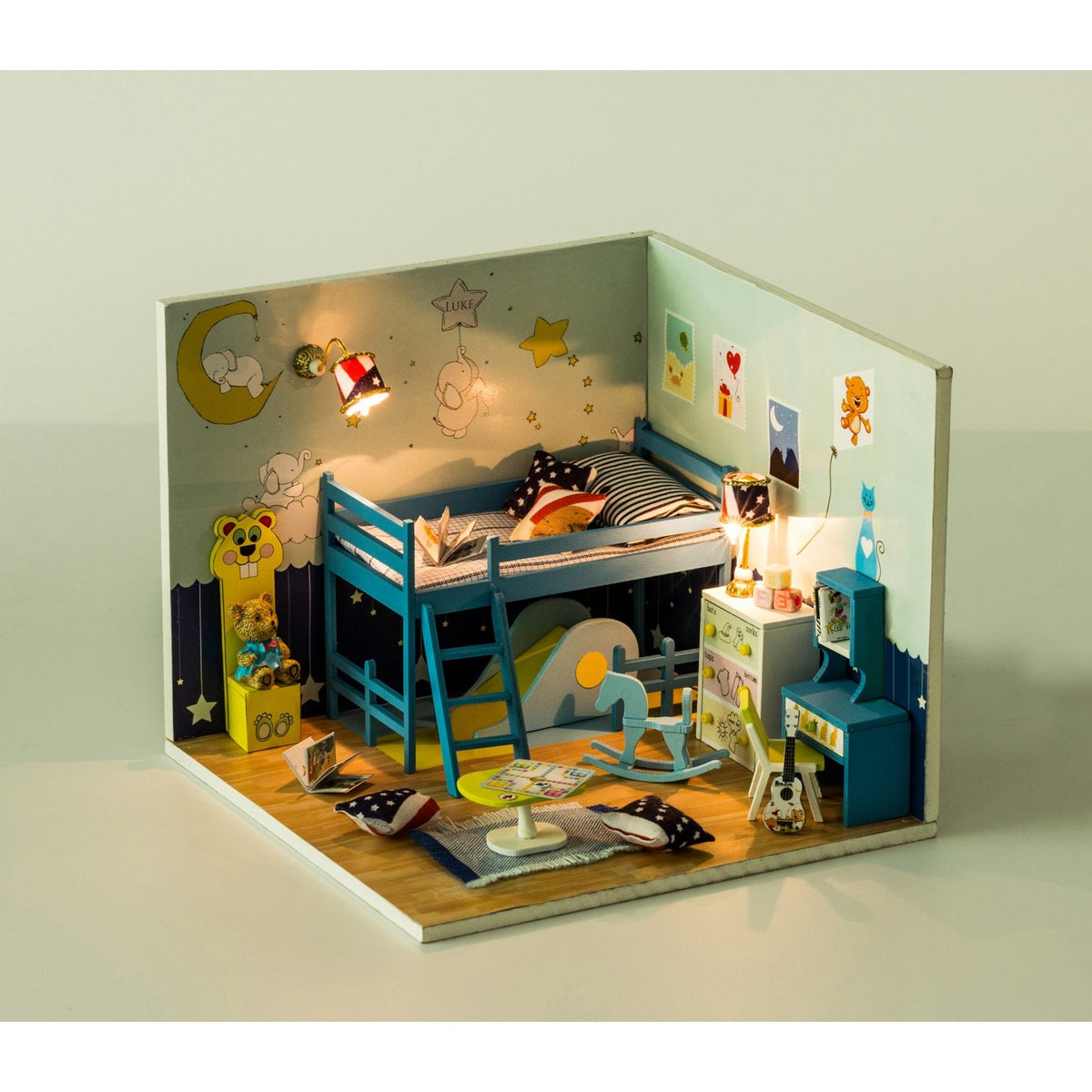 Child Life DIY Miniature Dollhouse
