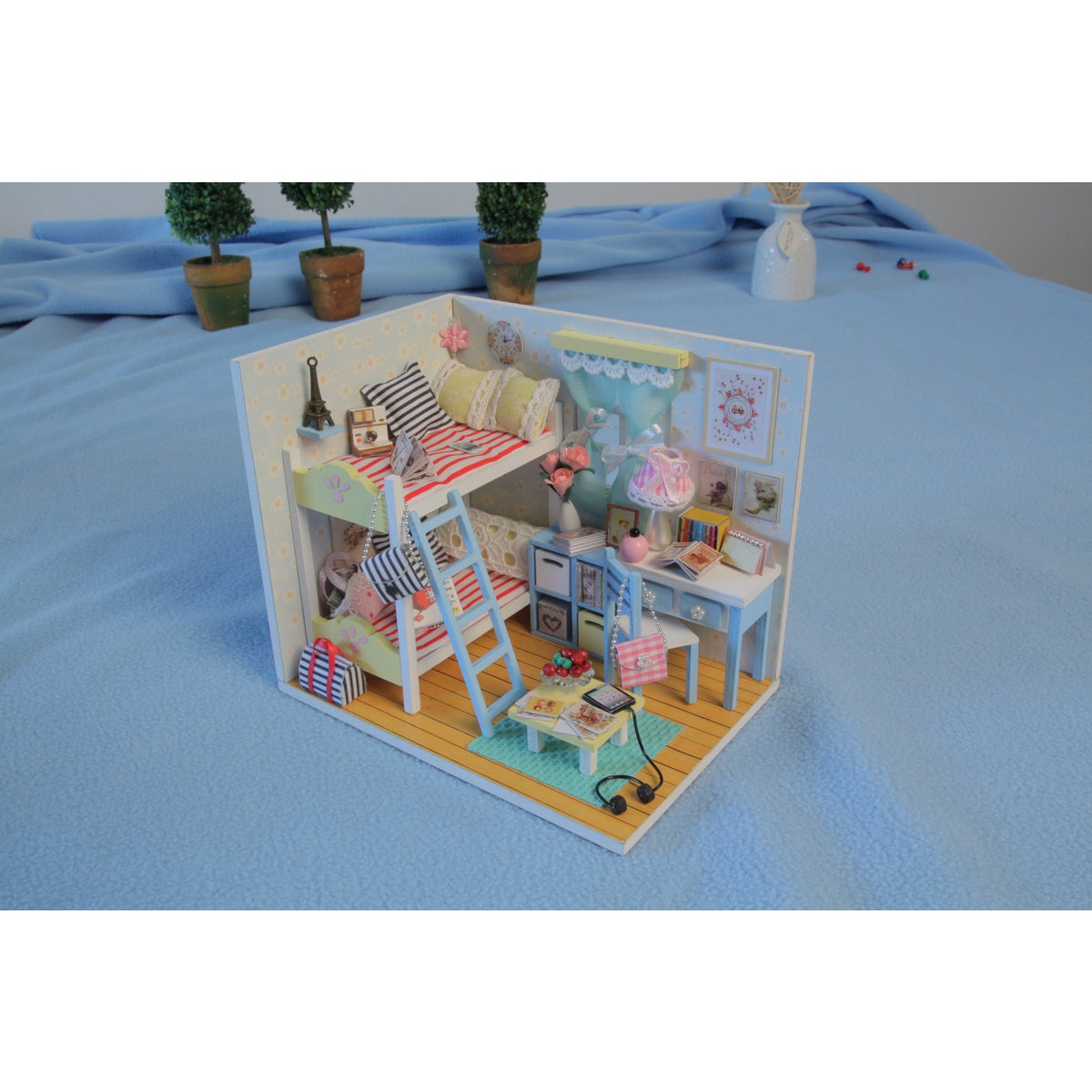 Youth Ever DIY Miniature Dollhouse