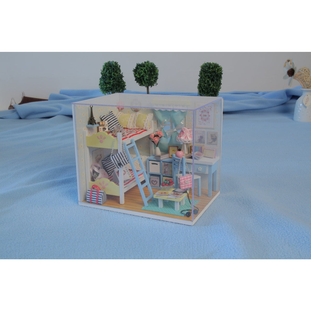 Youth Ever DIY Miniature Dollhouse