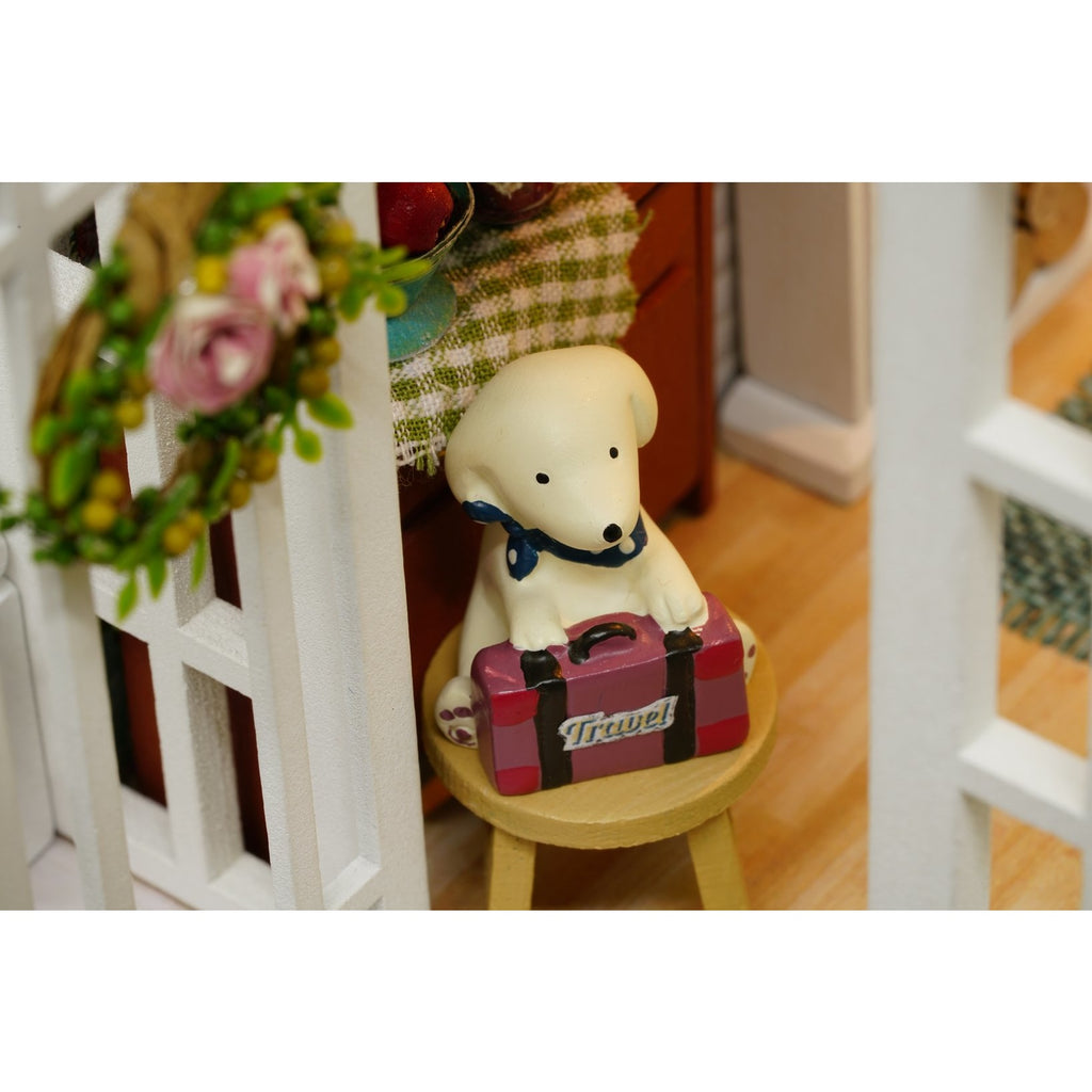 Good Times DIY Miniature Dollhouse