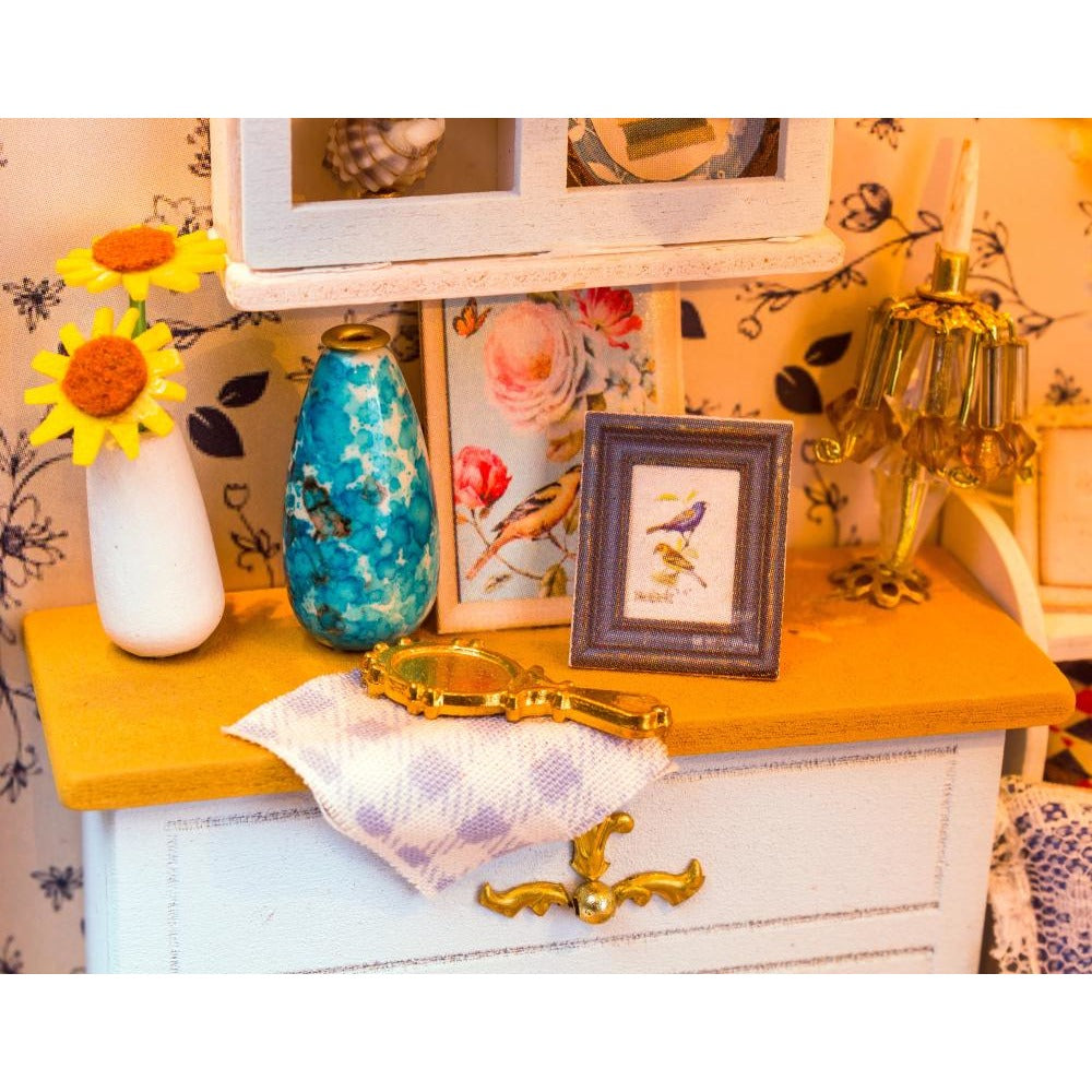 Tempting Heart DIY Miniature Dollhouse