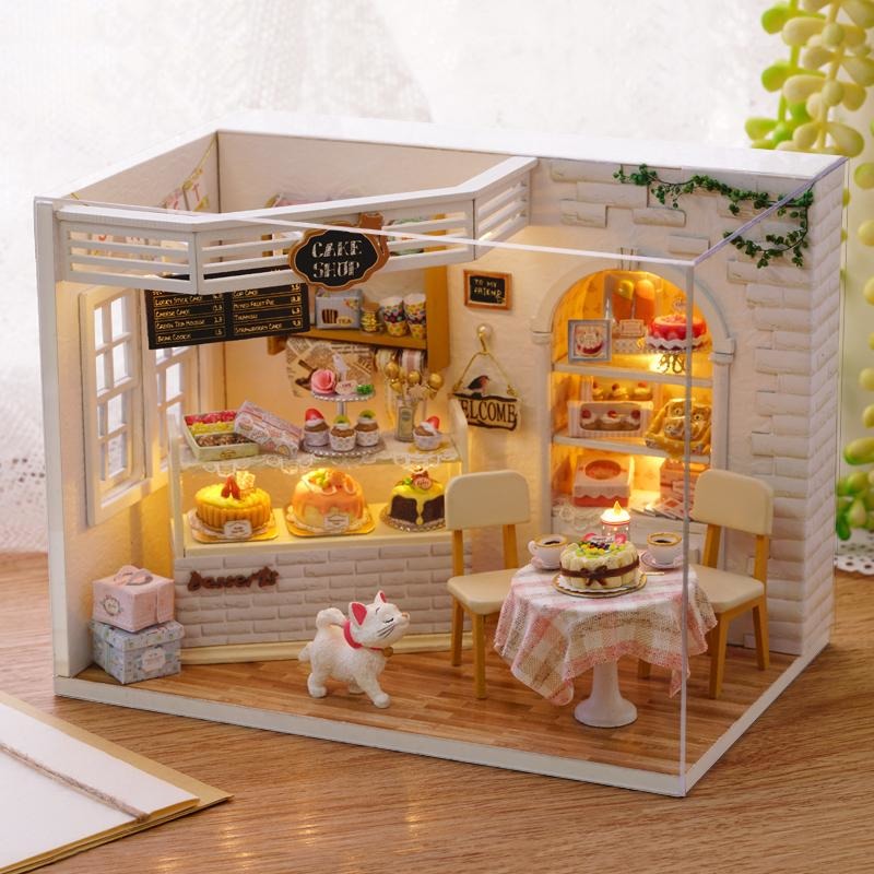 Cake Diary DIY Miniature Dollhouse