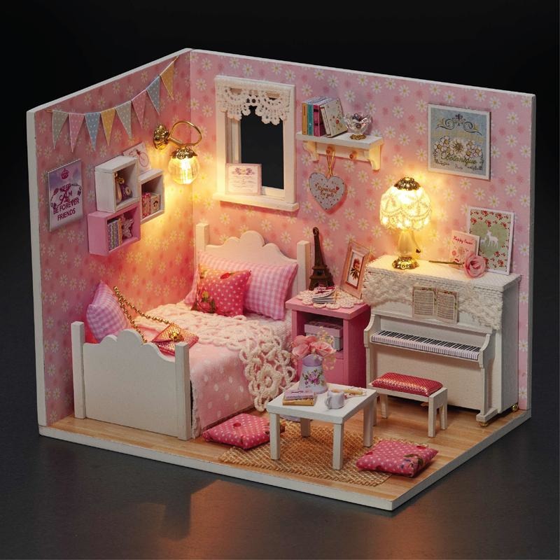 Sunshine Princess DIY Small Dollhouse