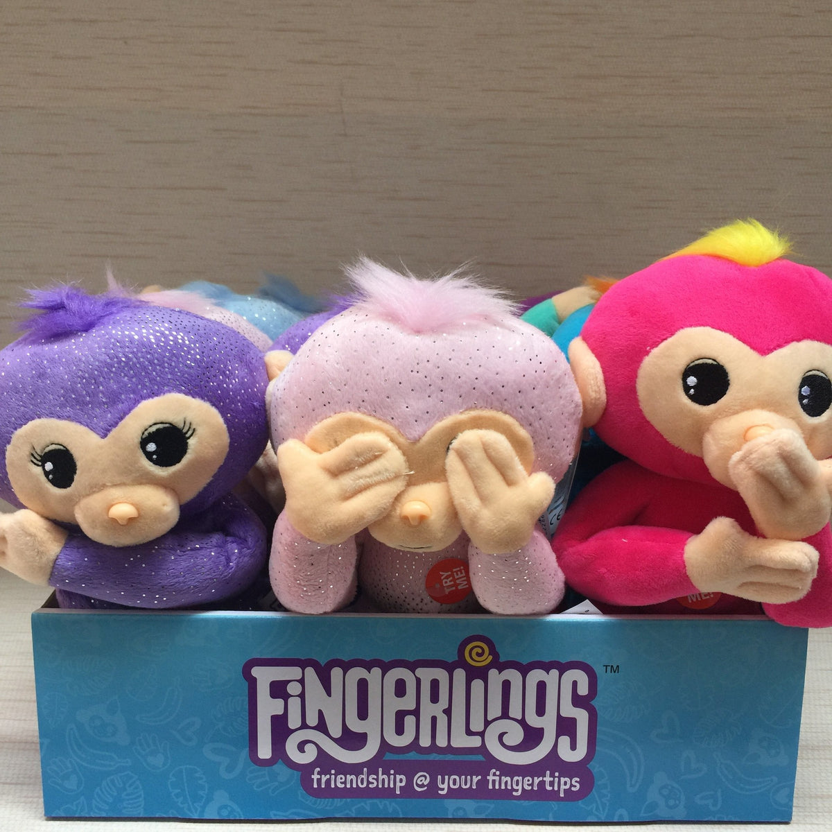 Fingerlings 10-Inch Posable Plush with Sound (sold separately)