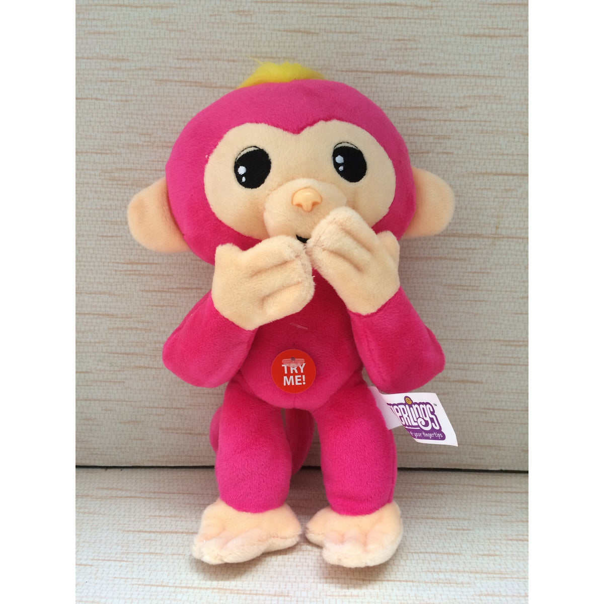 Fingerlings 10-Inch Posable Plush with Sound (sold separately)