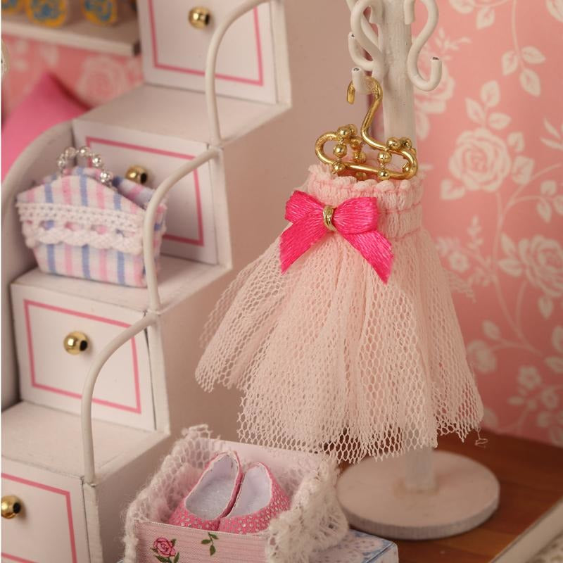 Dream Angels DIY Small Dollhouse