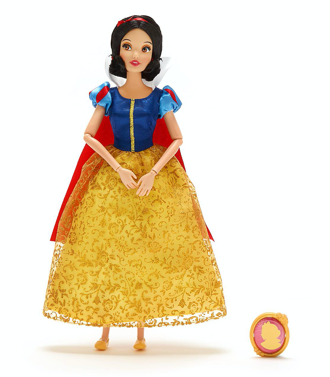 Snow White Classic Doll with Pendant – 11 1/2''